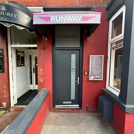 B&B Runway Blackpool - Minutes From Winter Gardens - Dog Friendly - Exceptionally Quiet - Very Close H&A Social Club (Adults Only) Ngoại thất bức ảnh